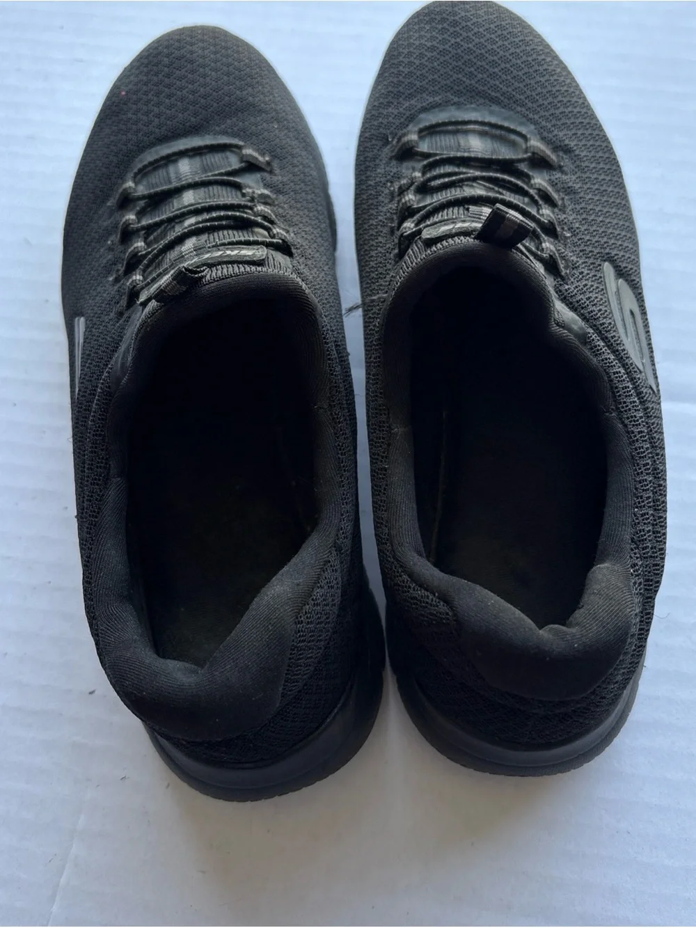 Skechers Women’s Black Slip-On Knit Sneakers Air Cooled -Memory Foam